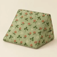 Clover Corner Block, studio photo