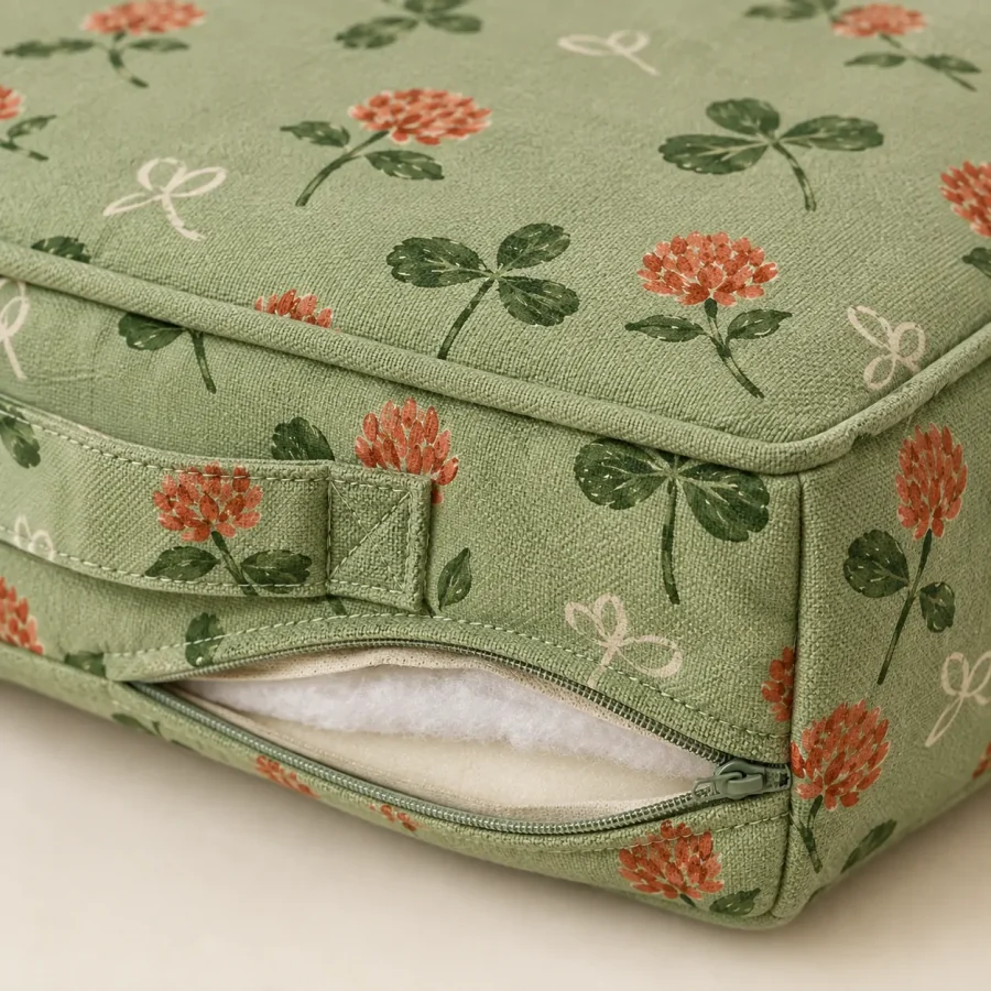 Clover Long Slab Block, close-up of the print and stitching