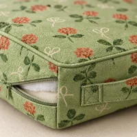Clover Pad Block, close-up of the print and stitching