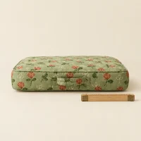 Clover Pad Block, side view with a ruler for scale