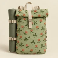 Clover Roll-Top Mat Pack, studio photo