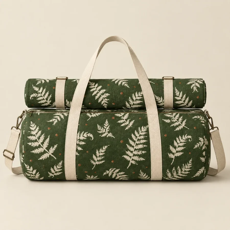 Fern Mat Duffel, studio photo
