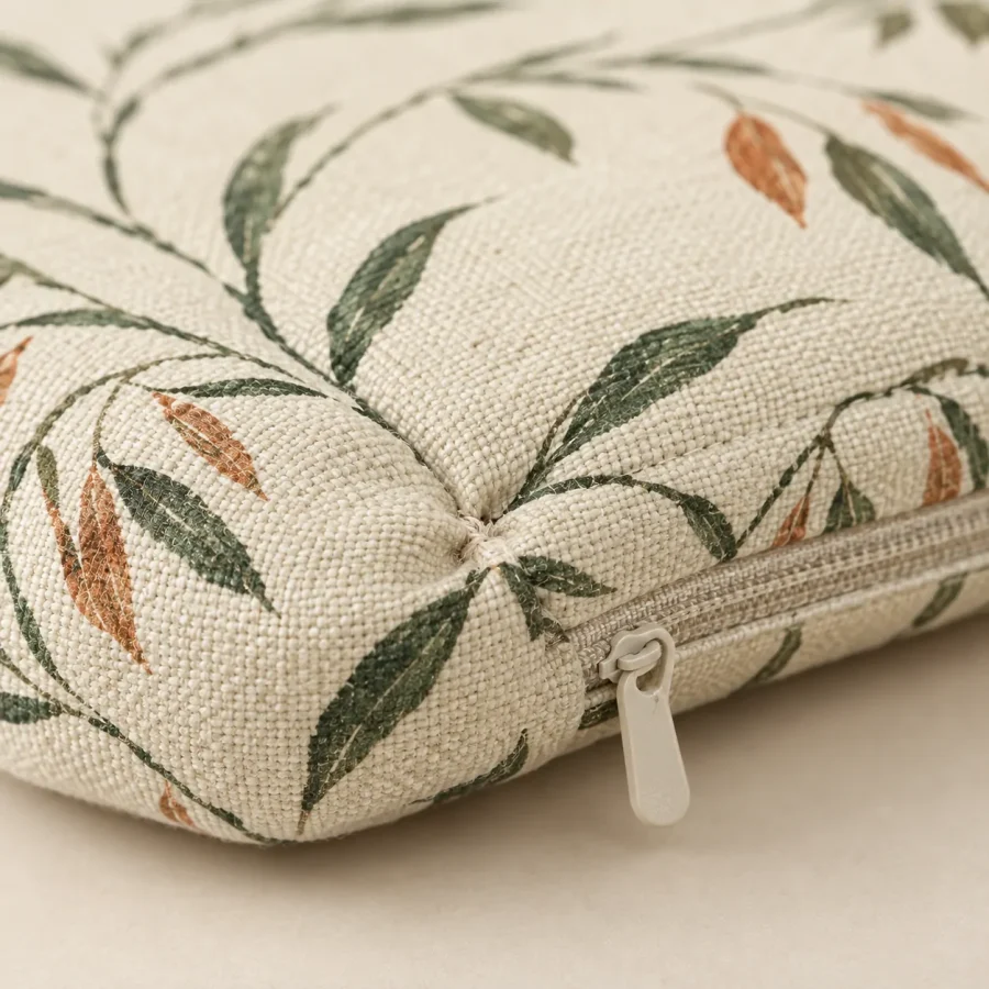 Oat Half Mat, close-up of the print and stitching