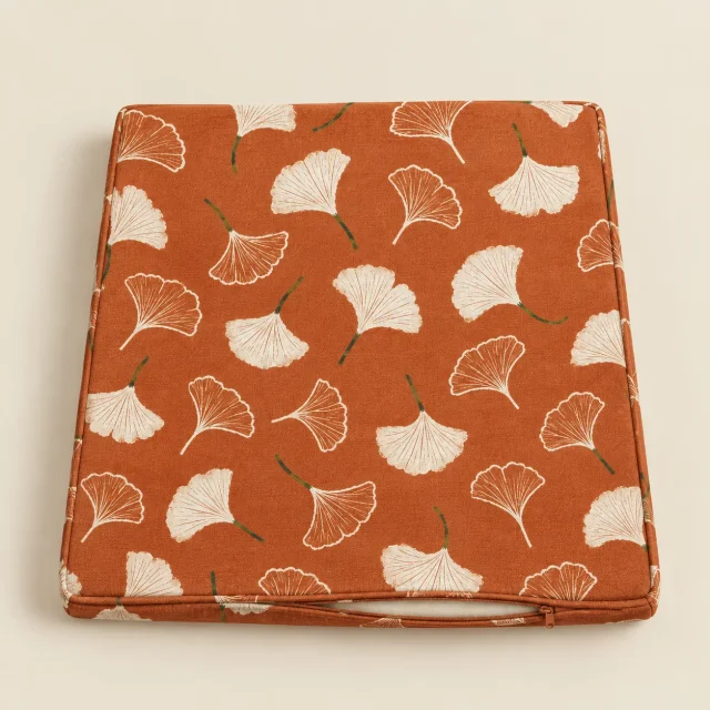 Wedge Cover · Ginkgo, laid flat and unzipped